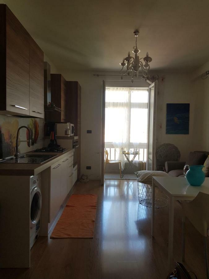 Appartamento Romantica fuga con vista panoramica sulla città di Savona Esterno foto